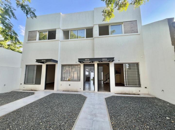 Casa · 60m² · 2 Ambientes · 1 Cochera