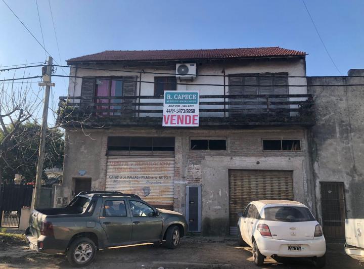Casa · 250m² · 3 Ambientes · 1 Cochera