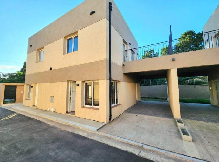 Casa · 150m² · 3 Ambientes · 1 Cochera