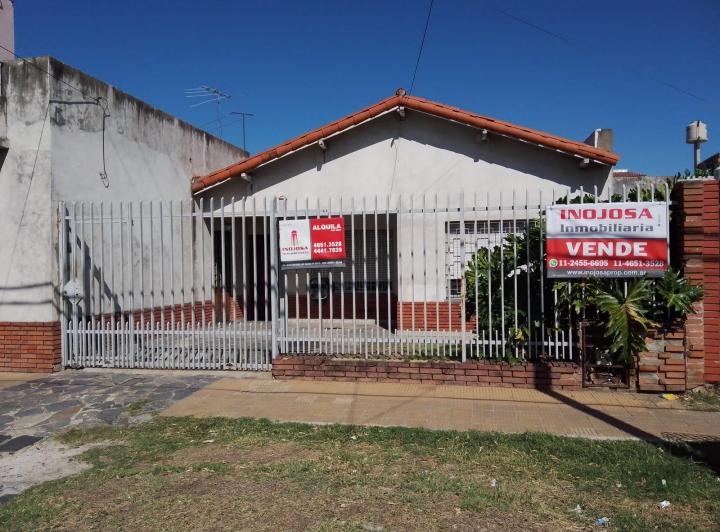 Casa · 80m² · 4 Ambientes · 1 Cochera