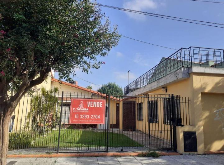 Casa · 130m² · 3 Ambientes · 1 Cochera