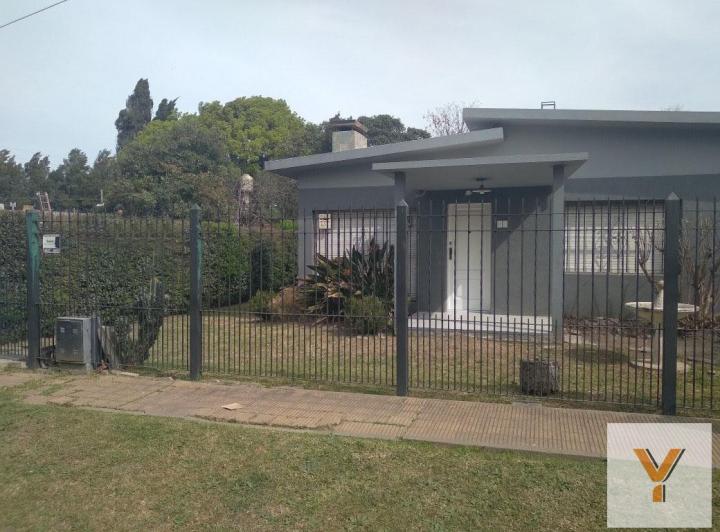 Casa · 110m² · 3 Ambientes · 1 Cochera