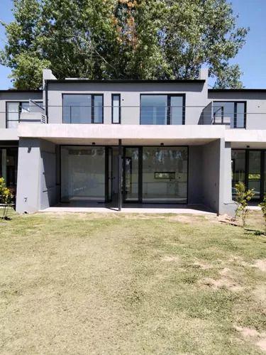 Casa · 120m² · 4 Ambientes · 1 Cochera
