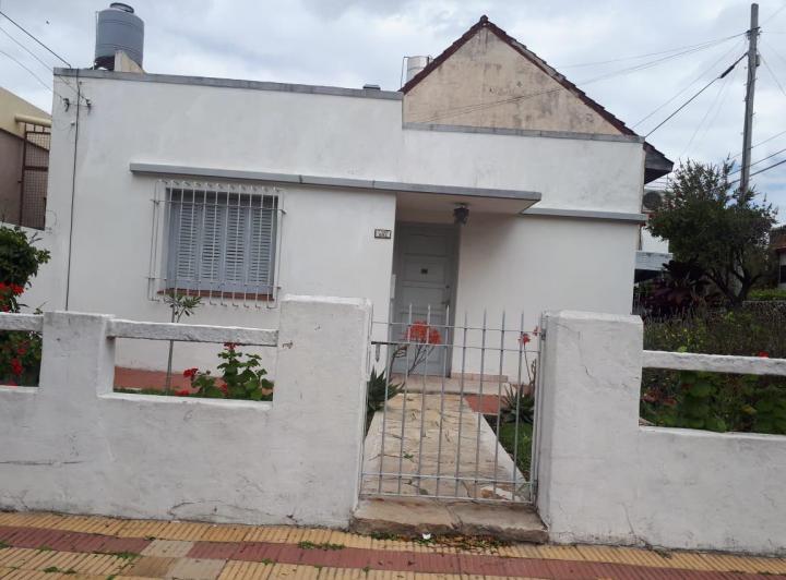 Casa · 90m² · 3 Ambientes · 1 Cochera