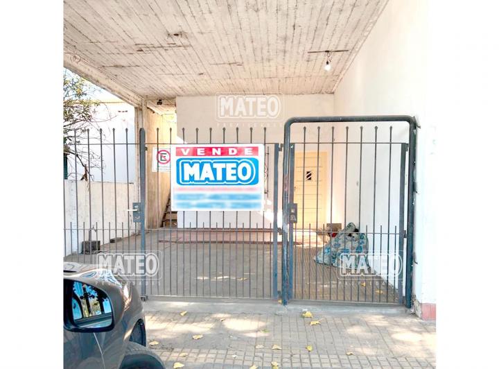 Casa · 1m² · 6 Ambientes · 1 Cochera