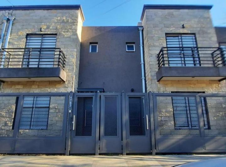 Casa · 75m² · 3 Ambientes · 1 Cochera