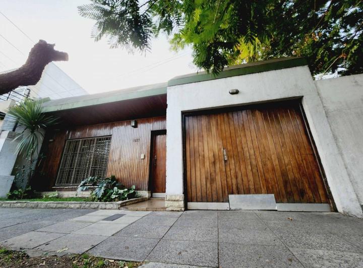 Casa · 150m² · 4 Ambientes · 1 Cochera