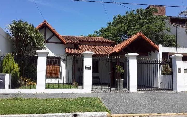 Casa · 180m² · 3 Ambientes