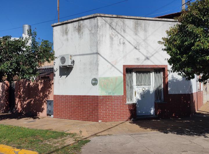 Casa · 100m² · 4 Ambientes · 1 Cochera