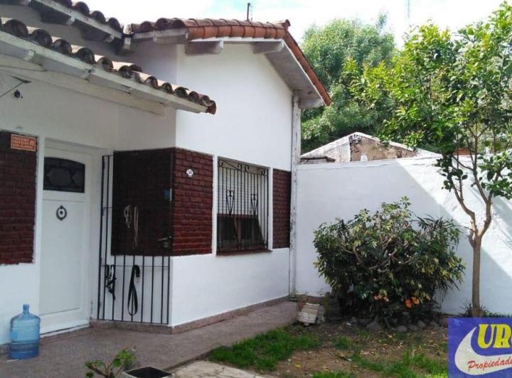 Casa · 120m² · 4 Ambientes · 2 Cocheras
