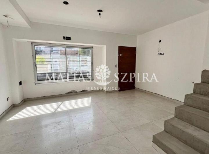 Casa · 100m² · 3 Ambientes · 1 Cochera