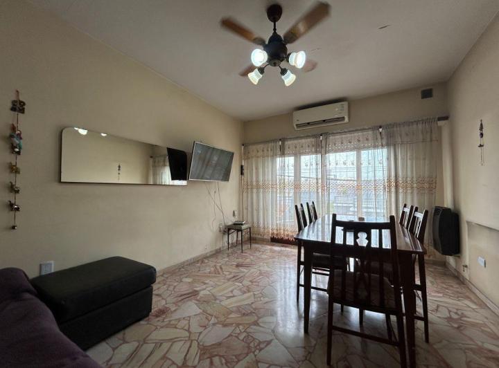 Casa · 165m² · 3 Ambientes · 1 Cochera