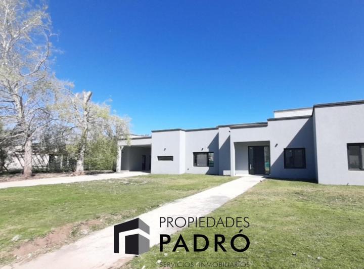 Casa · 169m² · 5 Ambientes · 2 Cocheras