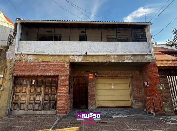 Casa · 314m² · 6 Ambientes · 2 Cocheras