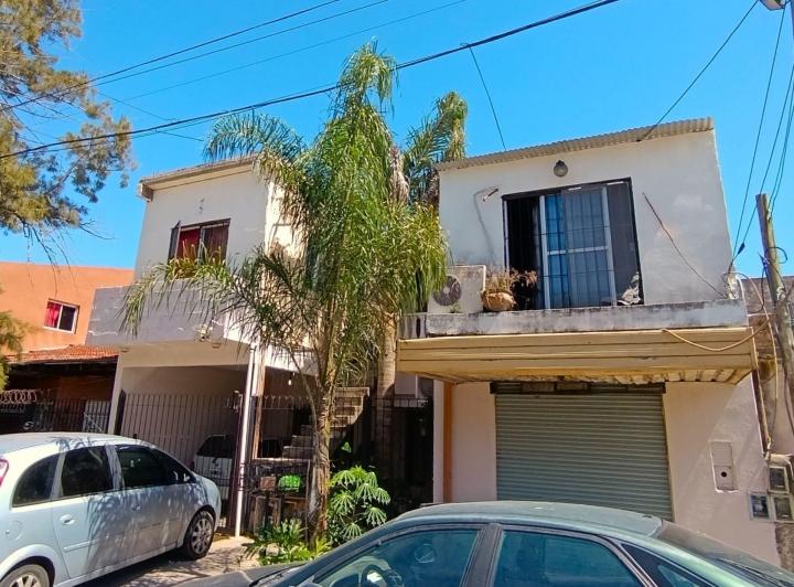 Casa · 250m² · 7 Ambientes · 1 Cochera