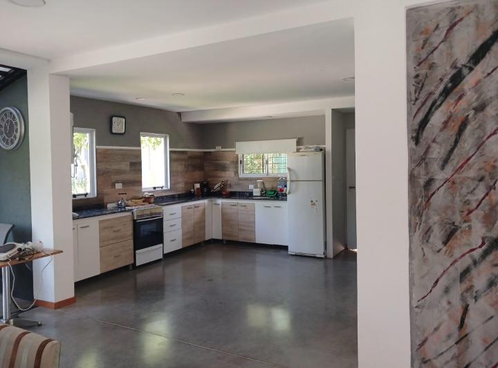 Casa · 100m² · 2 Ambientes · 1 Cochera