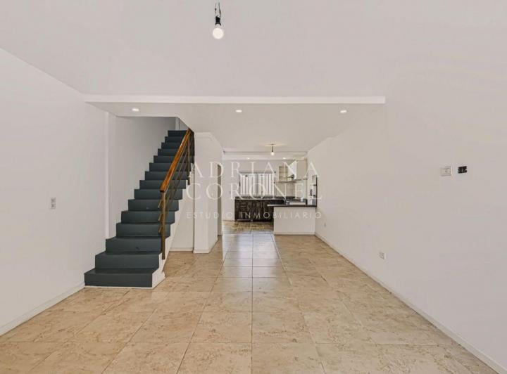 Casa · 95m² · 4 Ambientes · 1 Cochera