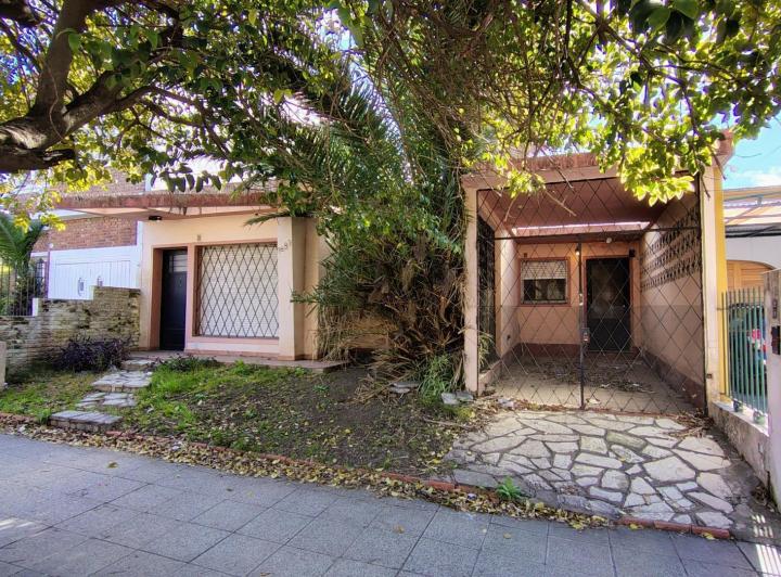 Casa · 126m² · 4 Ambientes · 1 Cochera