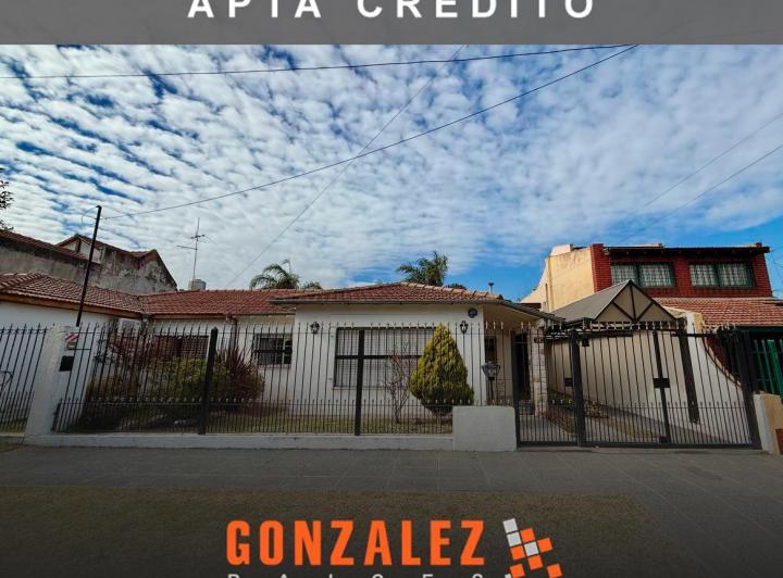 Casa · 120m² · 4 Ambientes · 2 Cocheras