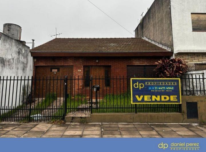Casa · 90m² · 4 Ambientes · 1 Cochera