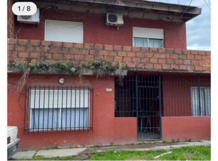 Casa · 180m² · 6 Ambientes