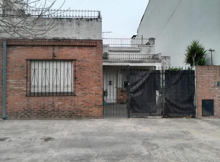 Casa · 110m² · 3 Ambientes · 1 Cochera