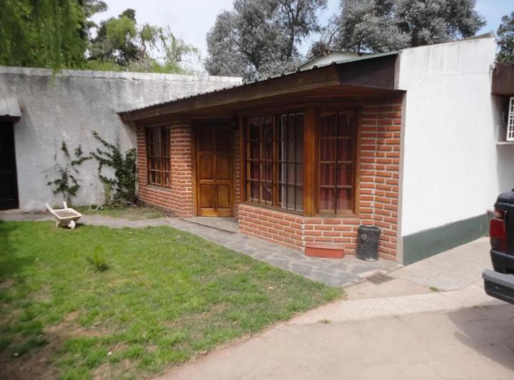 Casa · 90m² · 5 Ambientes · 1 Cochera