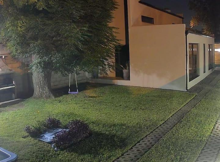 Casa · 300m² · 3 Ambientes · 1 Cochera
