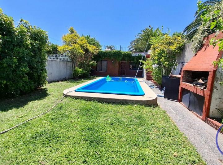 Casa · 150m² · 3 Ambientes · 2 Cocheras