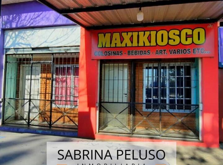 Casa · 300m² · 3 Ambientes · 1 Cochera