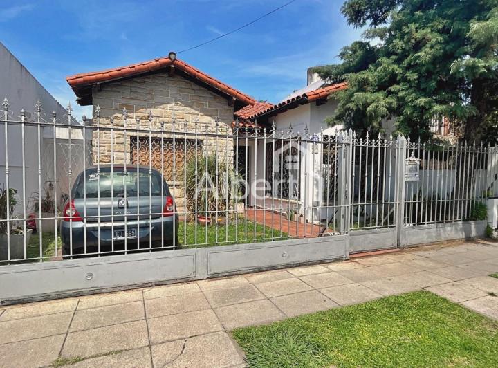 Casa · 118m² · 3 Ambientes · 1 Cochera
