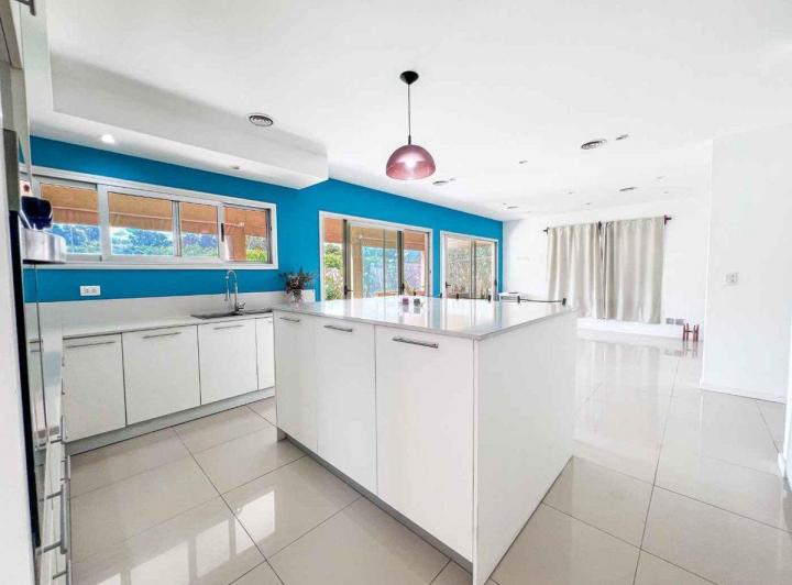 Casa · 259m² · 4 Ambientes · 2 Cocheras