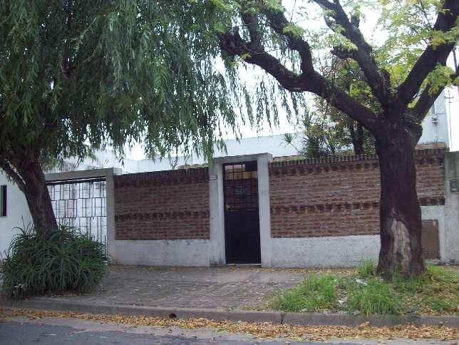 Casa · 100m² · 3 Ambientes · 3 Cocheras