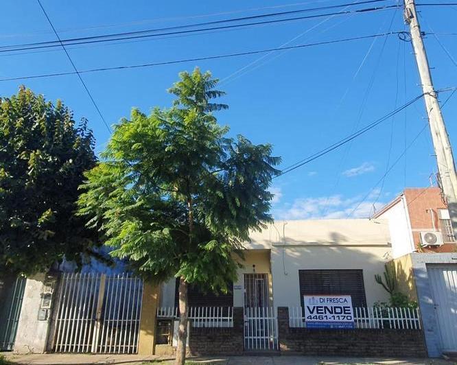 Casa · 100m² · 3 Ambientes · 3 Cocheras