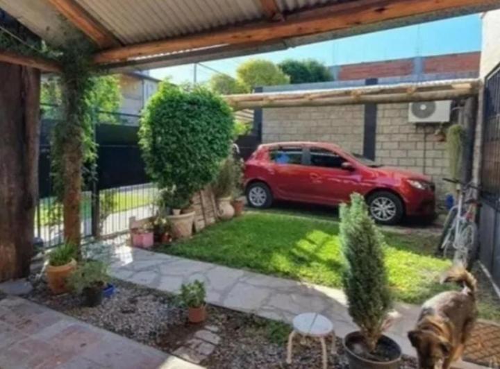 Casa · 150m² · 4 Ambientes · 2 Cocheras