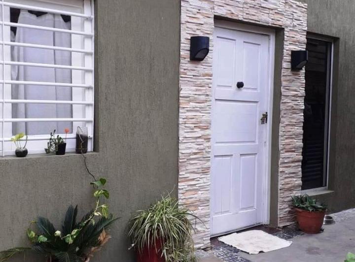 Casa · 90m² · 4 Ambientes · 3 Cocheras