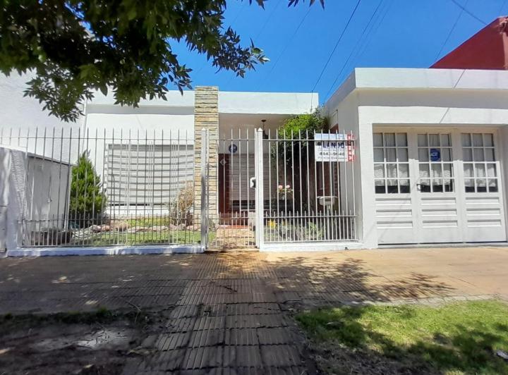Casa · 125m² · 3 Ambientes · 1 Cochera