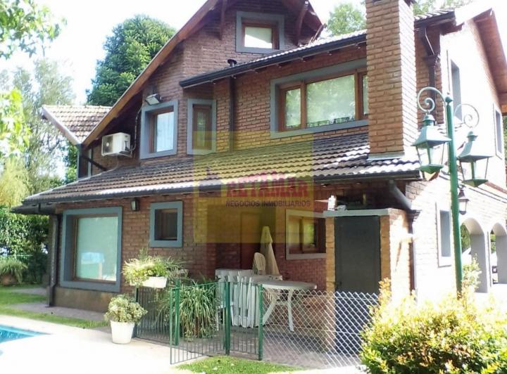 Casa · 200m² · 5 Ambientes · 1 Cochera