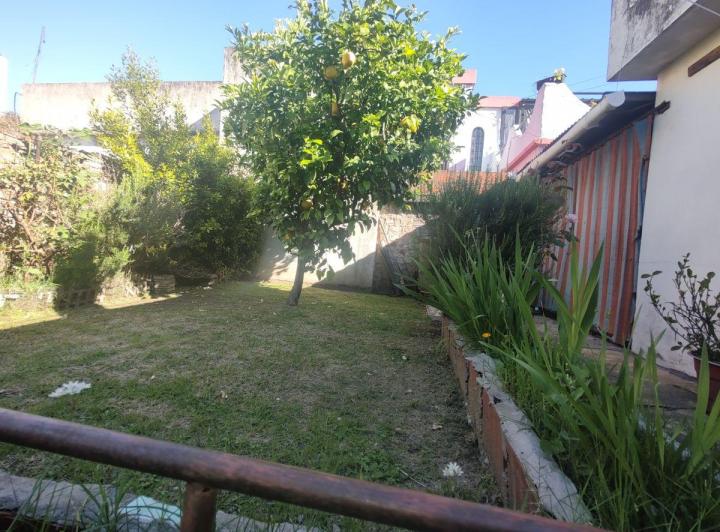 Casa · 130m² · 3 Ambientes · 2 Cocheras