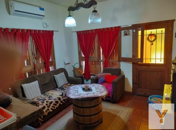 Casa · 140m² · 3 Ambientes · 2 Cocheras