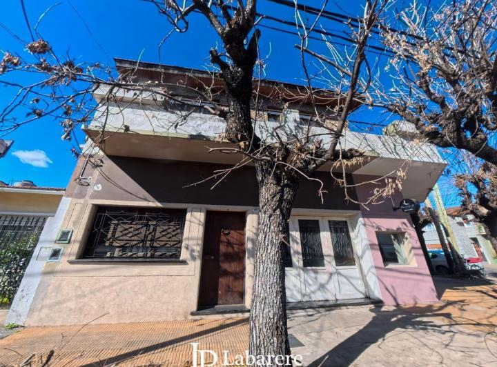 Casa · 100m² · 4 Ambientes · 1 Cochera