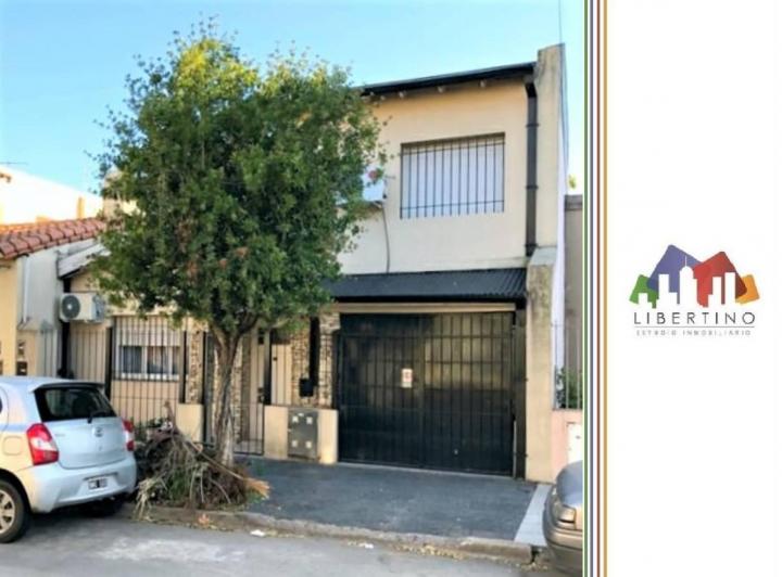 Casa · 140m² · 4 Ambientes · 1 Cochera