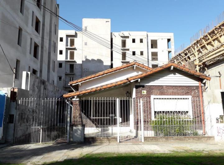 Casa · 100m² · 3 Ambientes · 1 Cochera