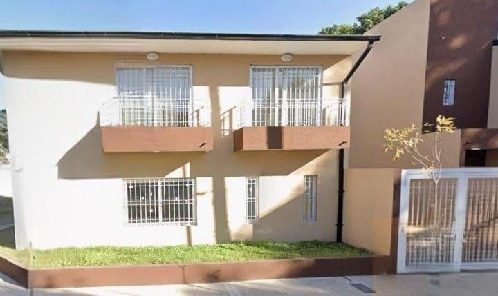 Casa · 130m² · 4 Ambientes · 1 Cochera