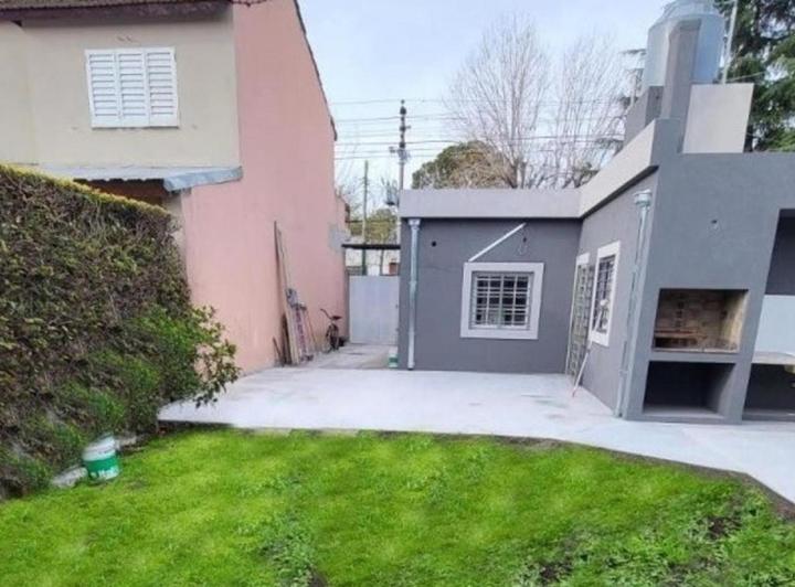 Casa · 100m² · 4 Ambientes · 4 Cocheras