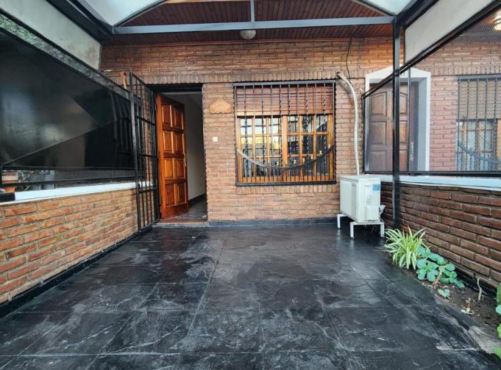 Casa · 95m² · 4 Ambientes · 1 Cochera