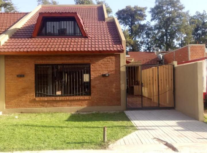 Casa · 120m² · 4 Ambientes · 1 Cochera
