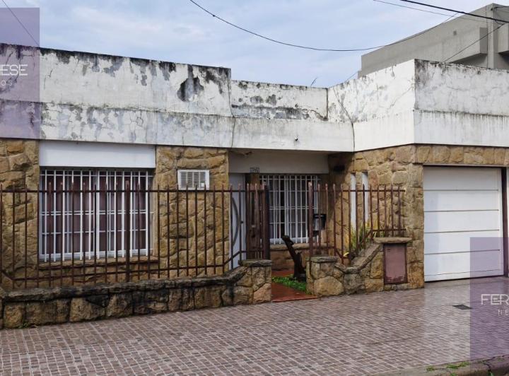 Casa · 155m² · 4 Ambientes · 2 Cocheras