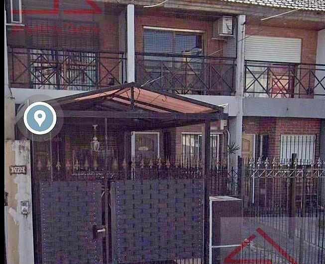 Casa · 100m² · 3 Ambientes · 1 Cochera