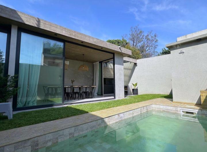 Casa · 140m² · 3 Ambientes · 1 Cochera
